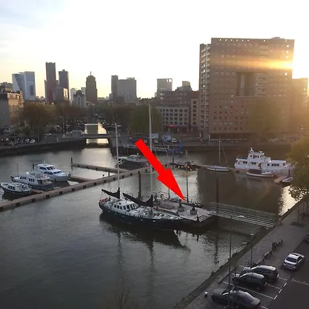 Private Ship Center Botel